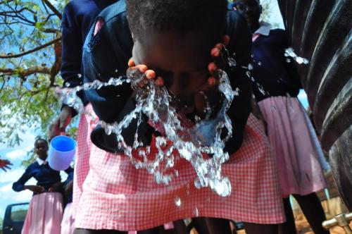Water-tanks-use-in-school